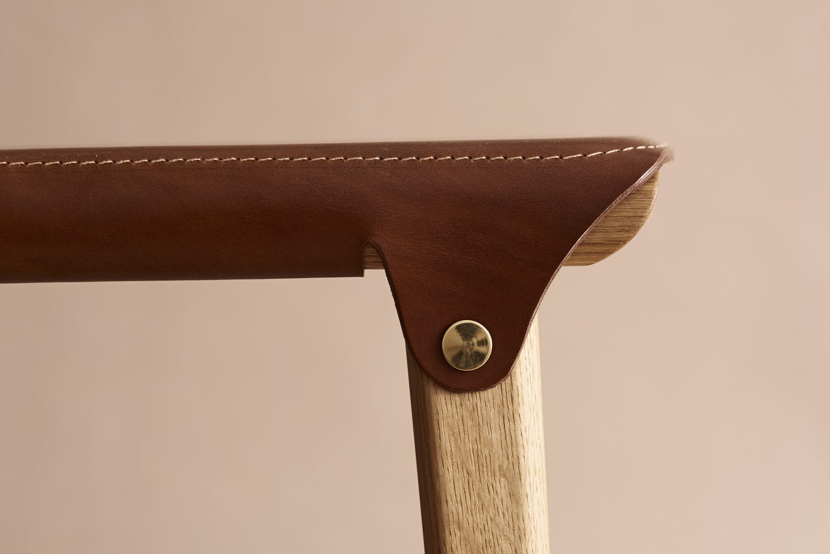 Hedda Barstool