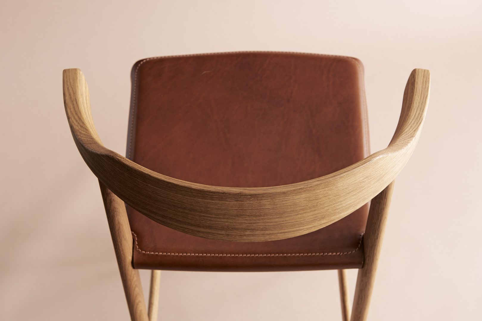 Hedda Barstool