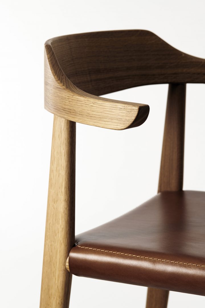 Hedda Barstool